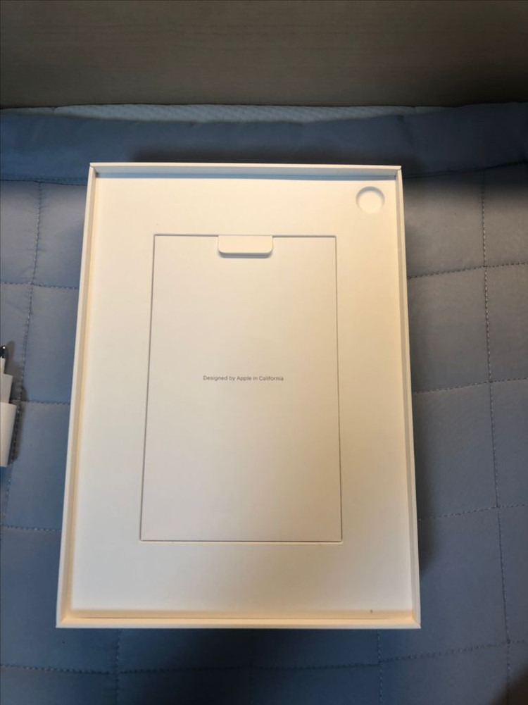 아이패드 11세대 a16 128gb wifi 실버 판매 이미지
