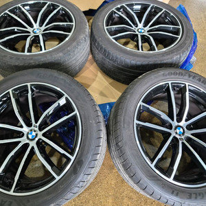 BMW 662m G30 18인치 휠타이어 팝니다