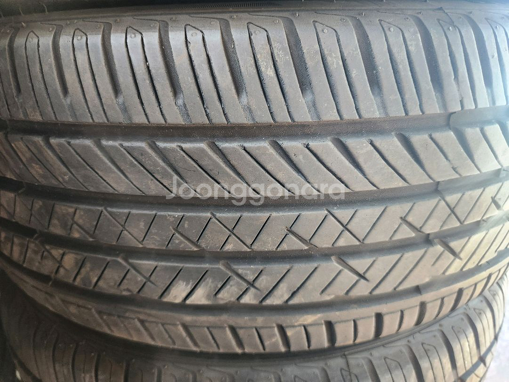 215 45 17 한국타이어 라우펜--3