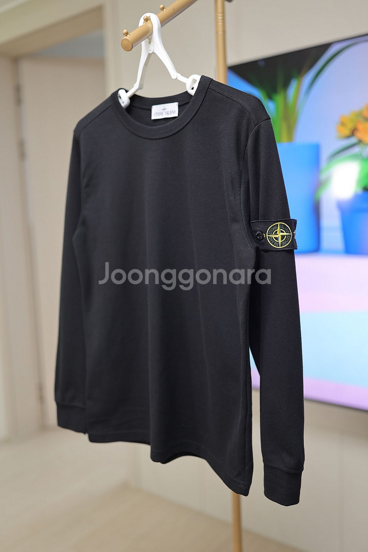 스톤아일랜드 와펜 크루넥 긴팔티 M 공용--1