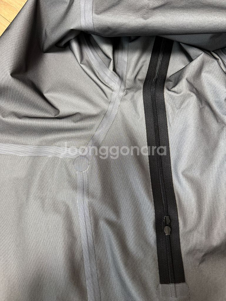 아크테릭스 베타LT 블랙 XL판매합니다--5