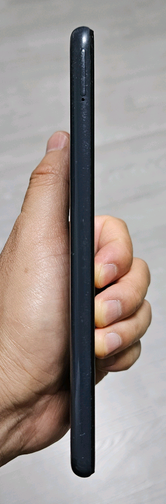갤럭시 A13 블랙 64GB 싸게 팝니다.--5