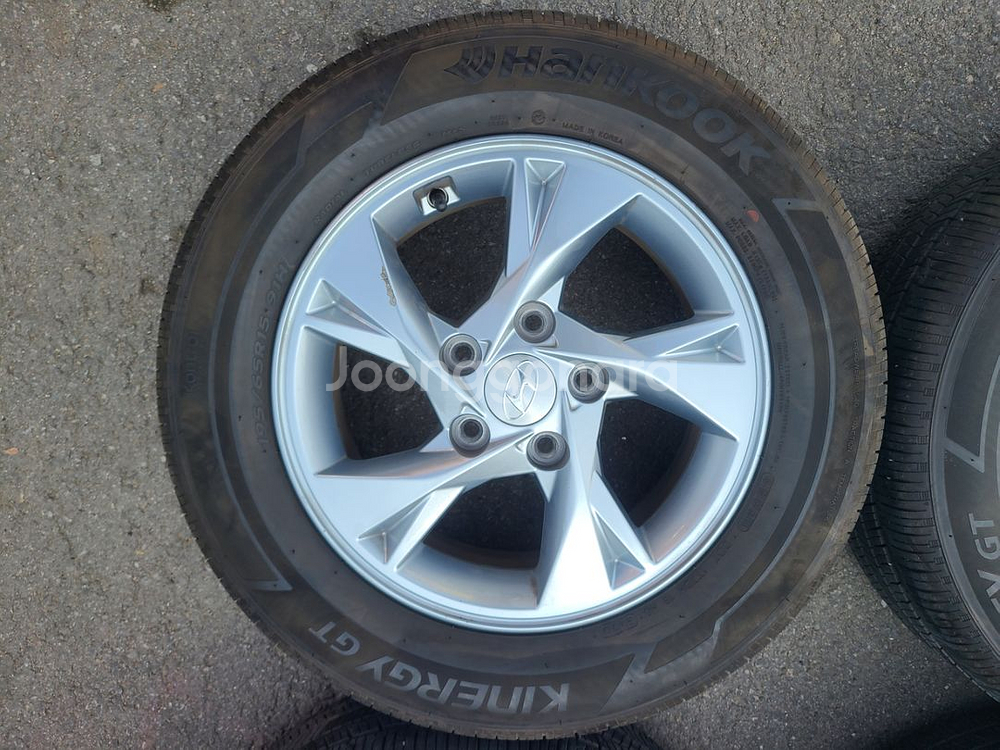 아반테 cn7 15인치 1956515 중고 휠타이어 팝--1