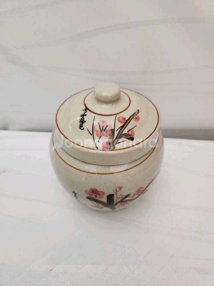 빈티지 도자기 매화 그림 보관 용기--1