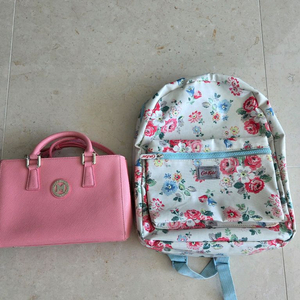 cath kids 와 메트로시티. 핸드백