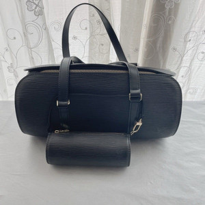 루이비통 에피 빠삐용 세트