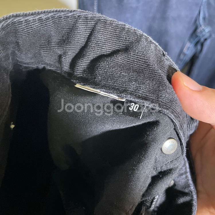 30인치)무신사스탠다드 흑청 데님 청바지--6