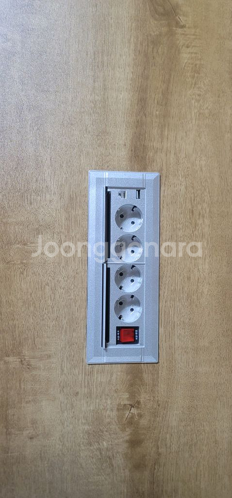 상태A급 테이블 판매합니다.--1
