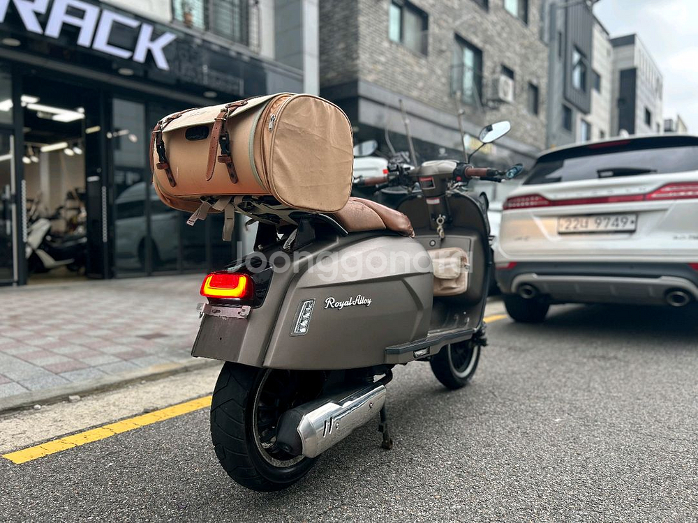 로얄알로이GP125 20년 5천km 옵션많은차량--2