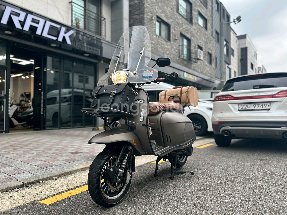 로얄알로이GP125 20년 5천km 옵션많은차량--5