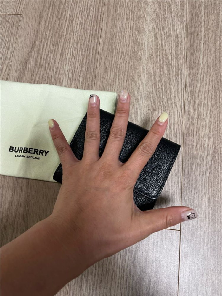 버버리 여성 반지갑 / 상태좋음 이미지