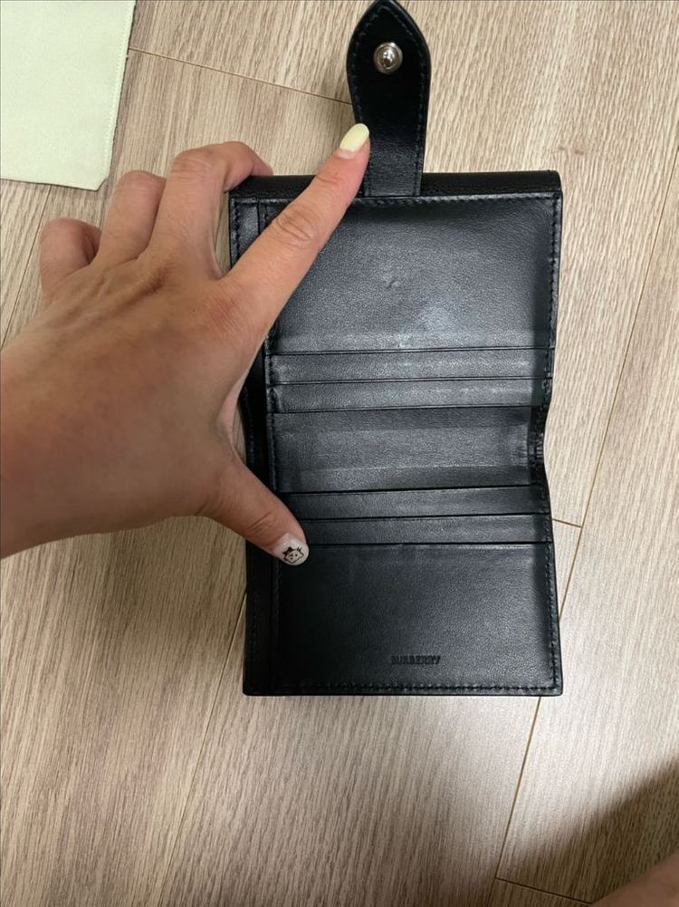 버버리 여성 반지갑 / 상태좋음 이미지
