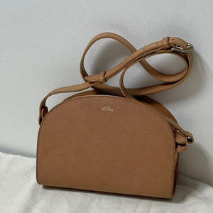 아페쎄 하프문백