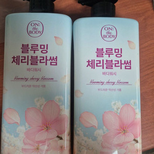 온더바디 블루밍체리블라썸 바디워시 2개