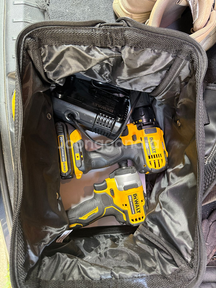 디월트 드릴 임팩 풀세트 (배터리,충전기, 가방 포함)--0
