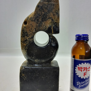 홍산문화 흑피옥 높이22cm무게1.8kg