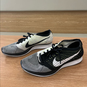 [275] 나이키 플라이니트 레이서