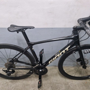 2024 자이언트 TCR 어드밴스2 kom