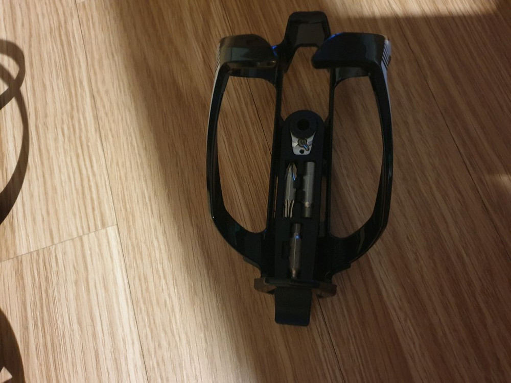 자이언트 자전거 물통케이지 3개 공구결합용1 이미지