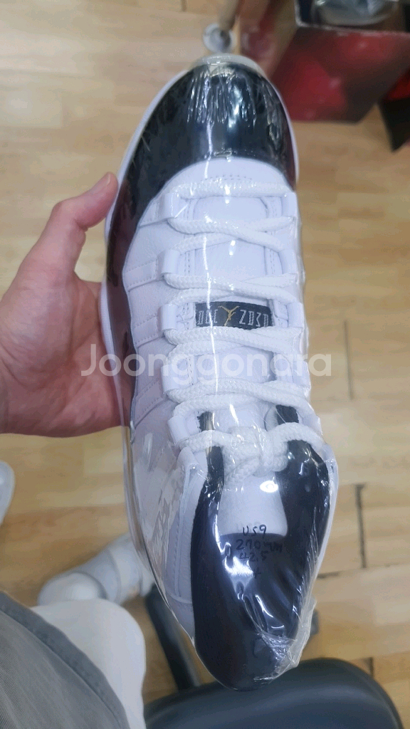 나이키 조던11 그래티튜드 콩코드 270,285 새상품--1