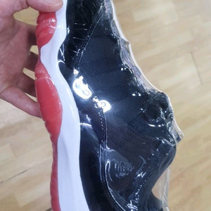 나이키 조던11 로우 브레드 275,290,300새상품