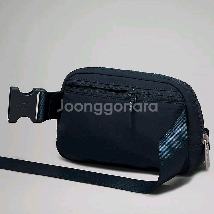 룰루레몬가방 네이비 새상품--2