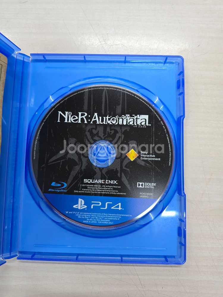 # 플스4(PS4) 니어 오토마타 판매합니다.--4