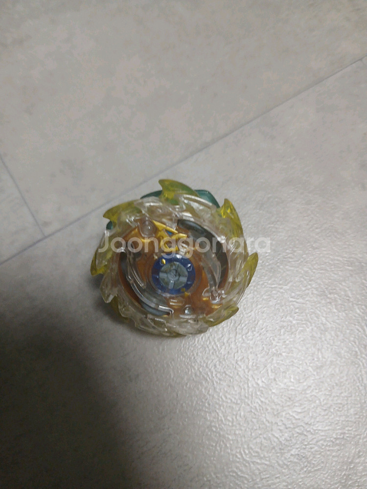 베이블레이드 토네이도와이번 노란색--0