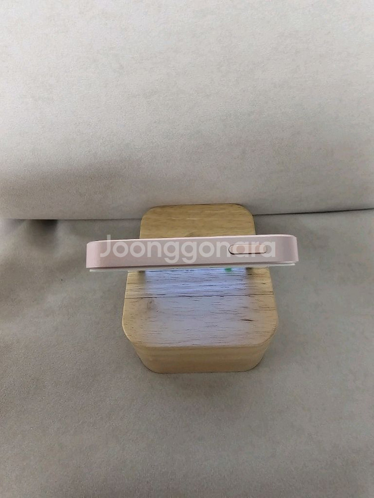 아이폰SE 로즈골드 64G 판매합니다!(선물용)--4