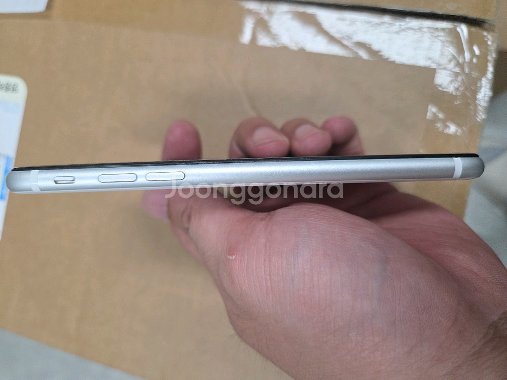 아이폰 SE2 64GB--2