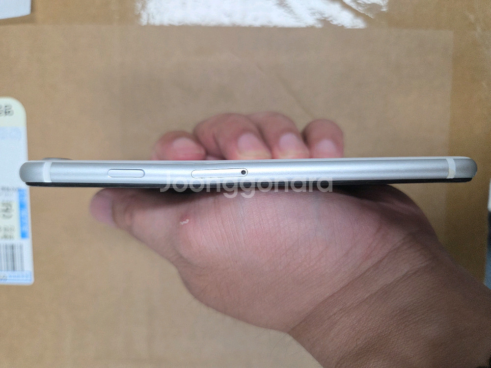 아이폰 SE2 64GB--4