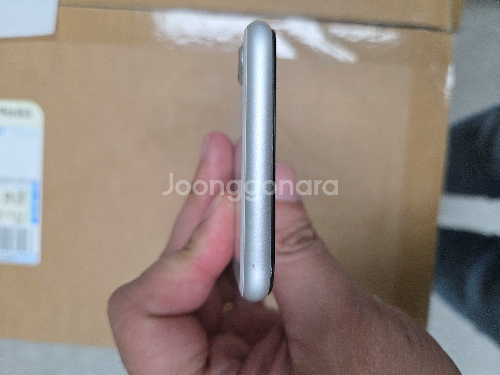 아이폰 SE2 64GB--5