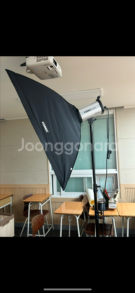 포맥스e400 조명세트 2개 팝니다.--1