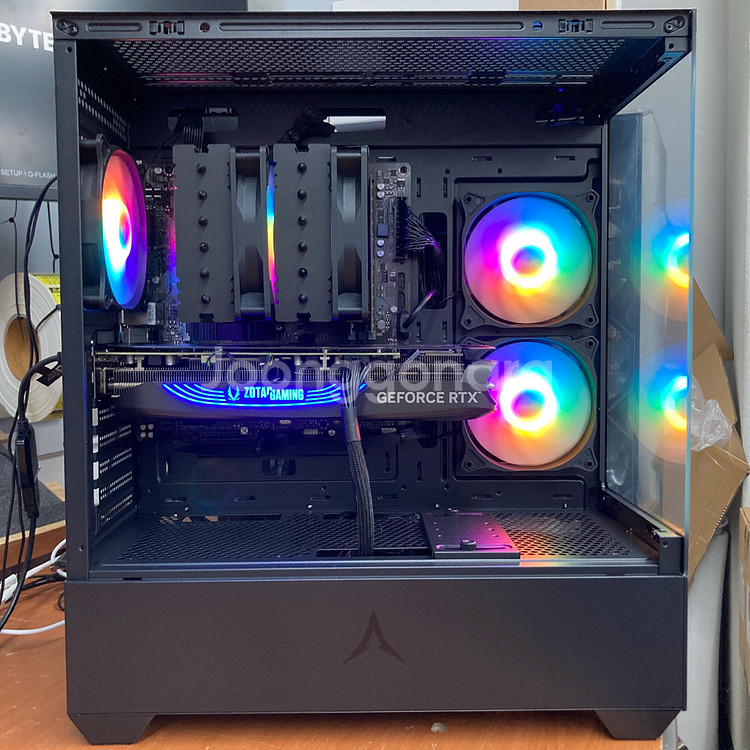 고사양 게이밍PC i7 / 4070 Ti 슈퍼--1