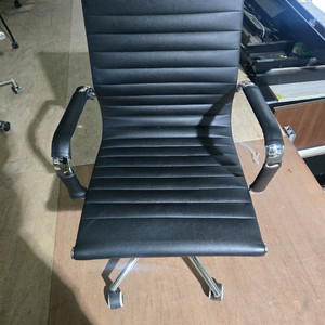 하이퍼스 토닉블랙 회의의자 판매합니다.