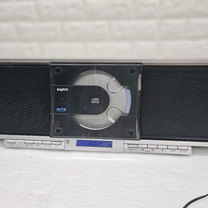 SANYO DTA-300M 라디오 플레이어 입니다