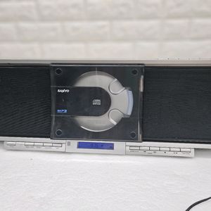 SANYO DTA-300M 라디오 플레이어 입니다