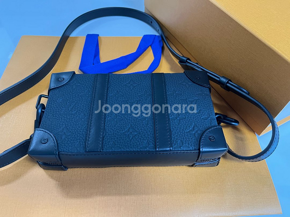 루이비통 소프트 트렁크--0