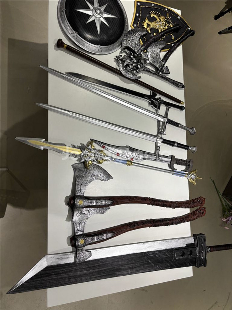 할로윈 /고퀄리티 코스프레용 검/도끼/방패 (테무)--1