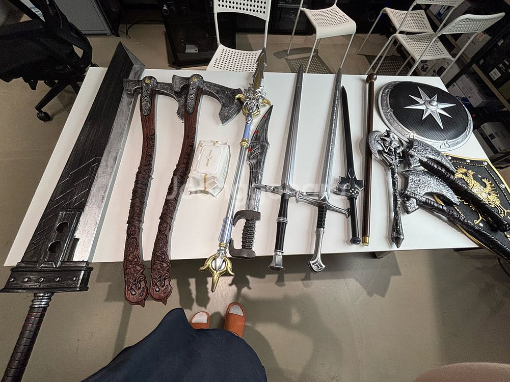 할로윈 /고퀄리티 코스프레용 검/도끼/방패 (테무)--2