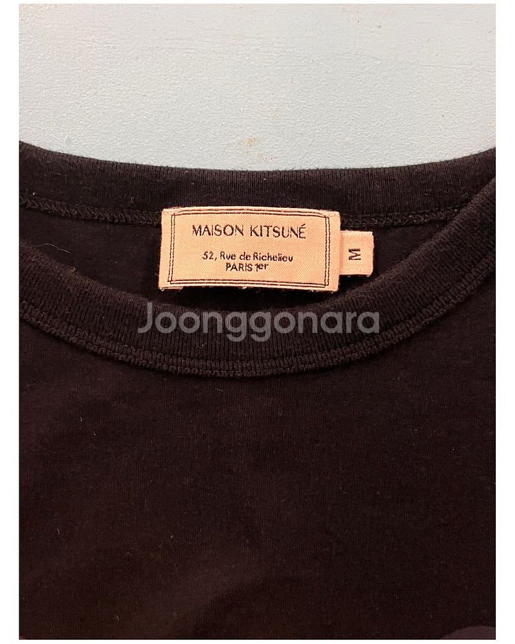 [M] 메종키츠네 밀리터리 여우 블랙 반팔티--2