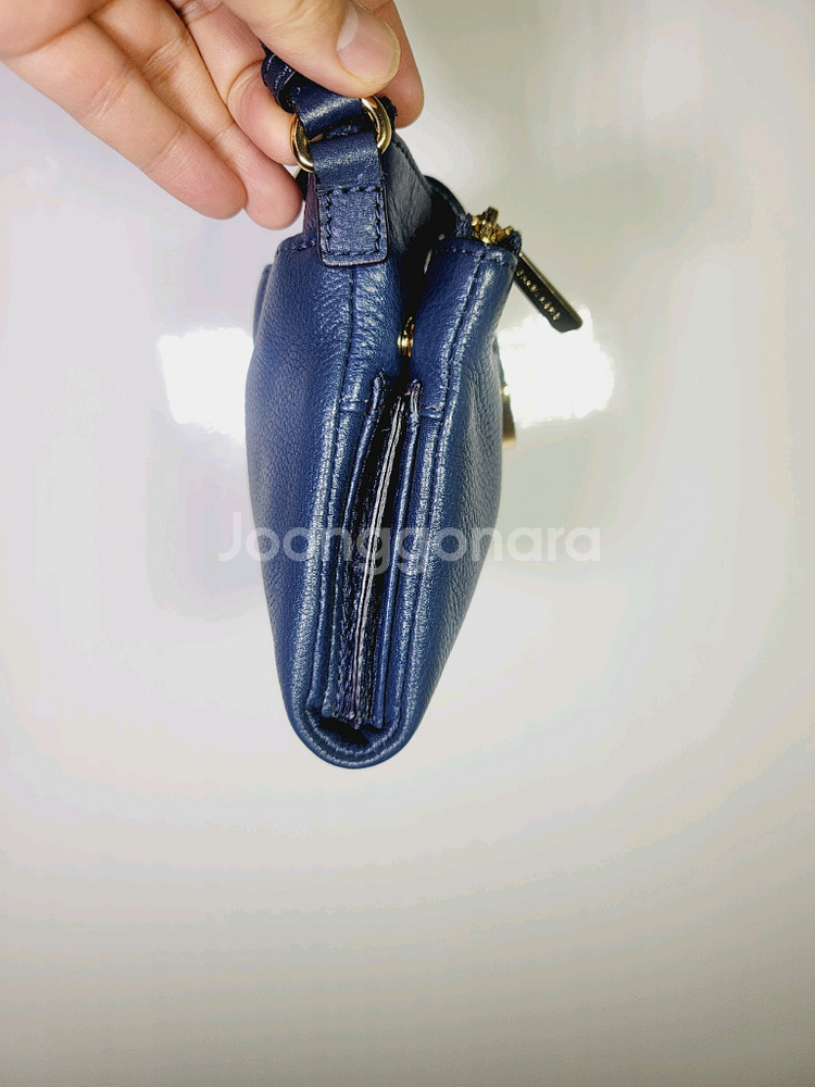 MICHAEL KORS 마이클코어스 소가죽 금장덮개장식--1