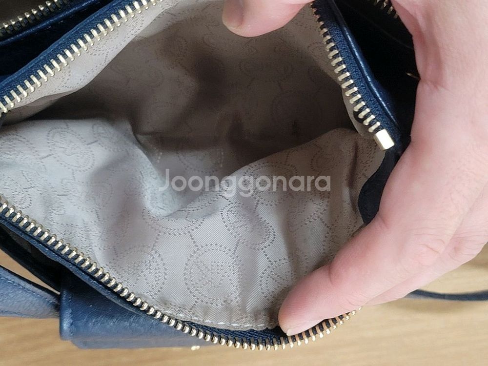 MICHAEL KORS 마이클코어스 소가죽 금장덮개장식--8