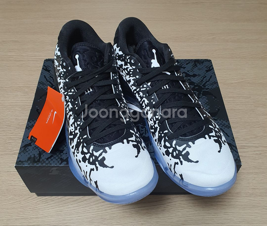 조던 자이언3 농구화 260사이즈 새제품 16만원--1