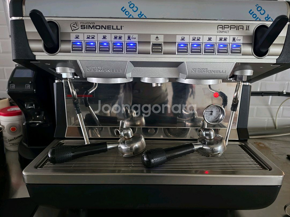 카페사용 시모넬리 커피머신기 판매합니다--1