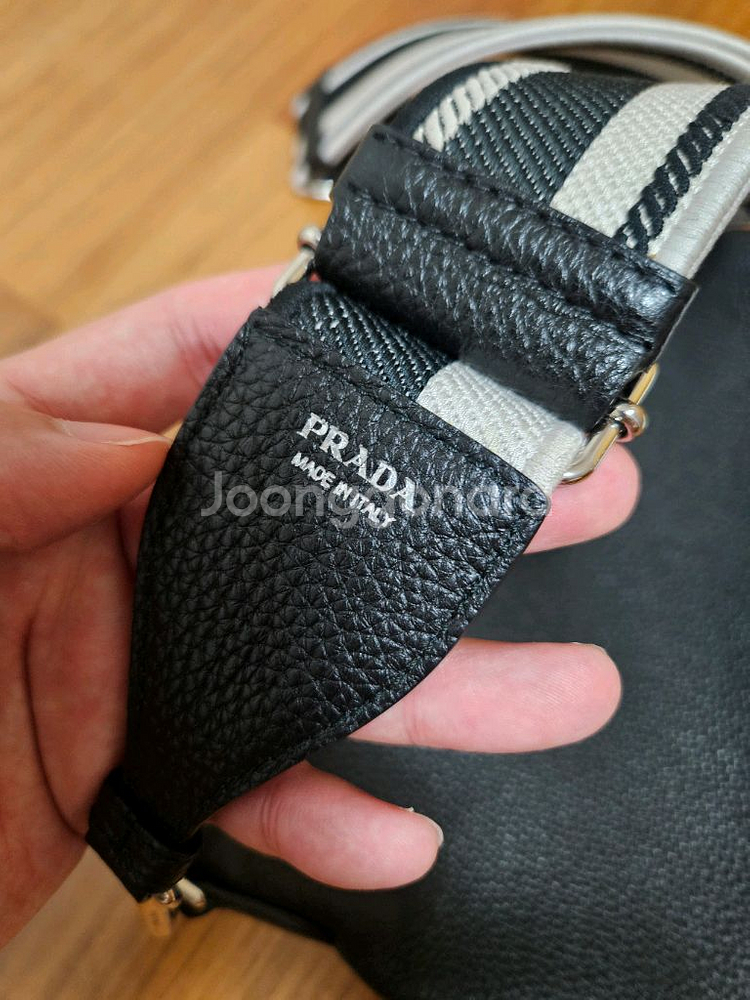 프라다 라프리마 레더 숄더백 블랙 (1BH050-2DK--5