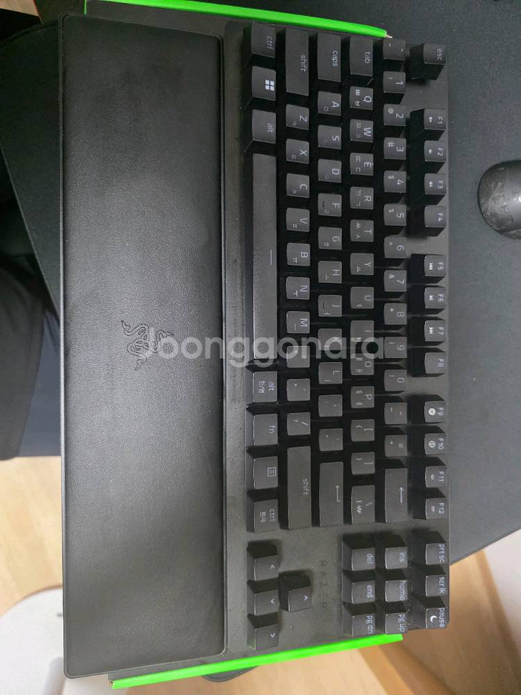 레이저 헌츠맨v2 리니어 키보드 팝니다--0