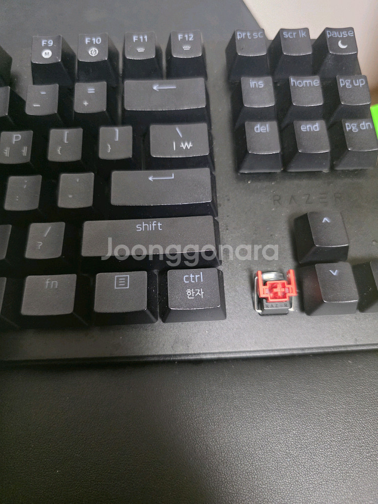레이저 헌츠맨v2 리니어 키보드 팝니다--1