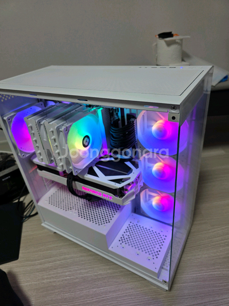 초고사양 본체 팝니다.(9800x3d 4070tis)--1