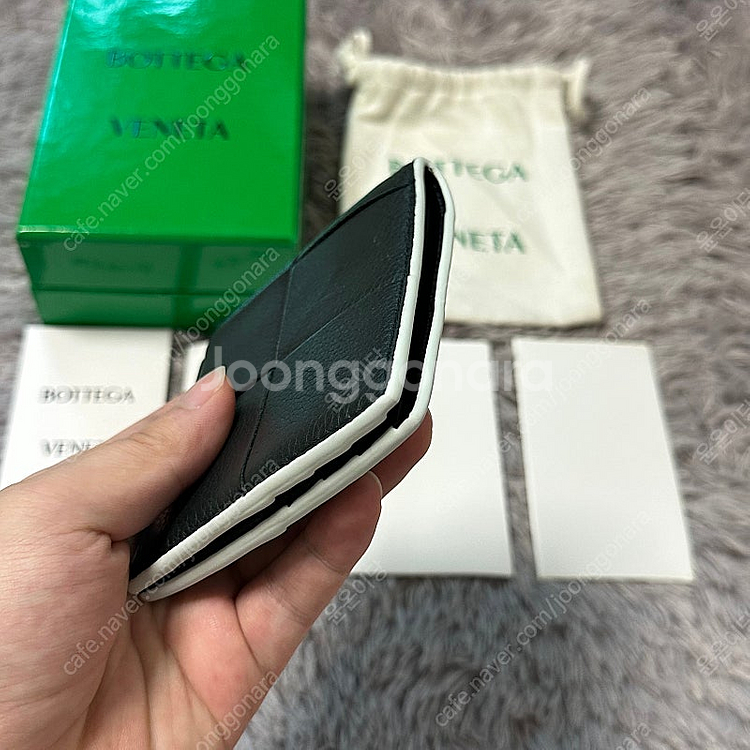 [풀구성]보테가베네타 맥시 플랩 투톤 반지갑 차콜그레이--5